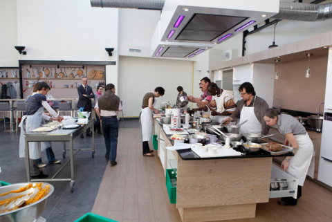 Concours de cuisiniers amateurs avec le 11, Cours Gabriel